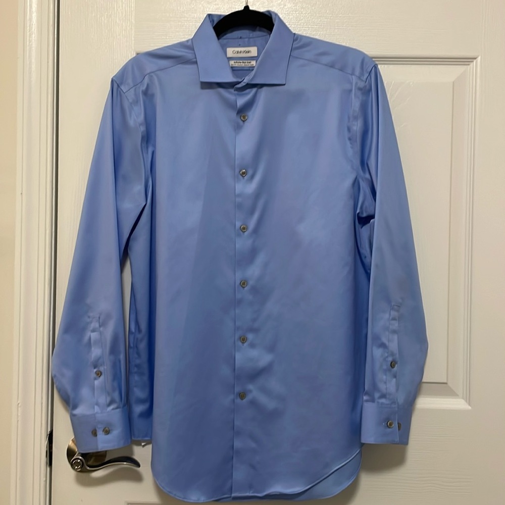 Calvin Klein Men’s Slim Fit Dress Shirt